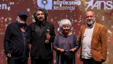 Altın Portakal’ın galibi ‘Tavşan İmparatorluğu’