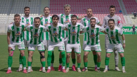 Manavgat Belediyespor puanları da liderliği de Akşehir'e bıraktı