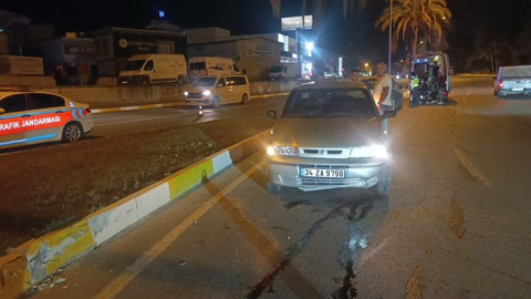 Çakalderesi Migros Kavşağında otomobil, otomobile arkadan çarptı