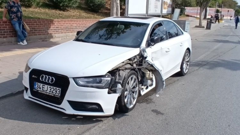 Antbirlik kavşağında ışık ihlali kaza yaptırdı