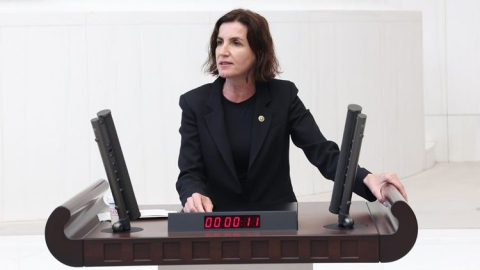 CHP Antalya Milletvekili Aliye Coşar kadınlarla ilgili politikayı eleştirdi