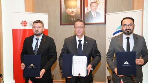 Antalya'da bağımlılıkla mücadelede güç birliği