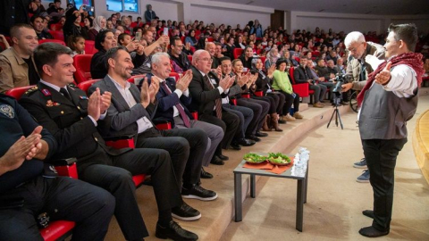 Başkan Vekili Çiçek özel gereksinimli bireyler ve aileleriyle bir araya geldi