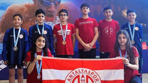 Minik Asya Gelişim Ligi finalinde 4 derece elde etti