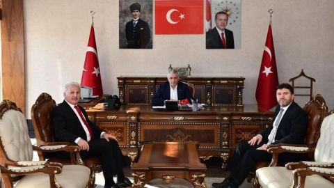 Antalya Müftüsü Aydın Yığman, Manavgat Kaymakamı Karataş'ı ziyaret etti