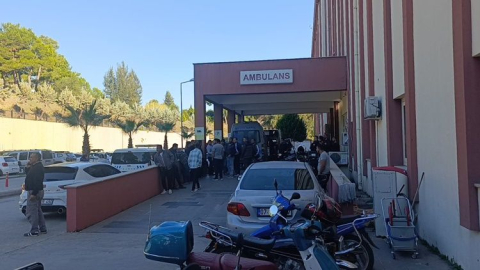 Karayolları işçisi, tır altında kalarak hayatını kaybetti