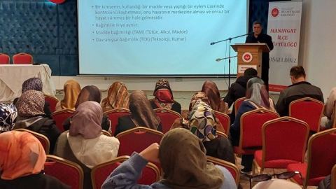 Manavgat Müftülüğü'nden 'Sigarayla Mücadelede Farklı Bir Yöntem'