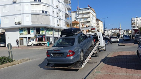 Asayiş durdurdu, Trafik affetmedi: Plakasız Mercedes'e 15 bin TL ceza