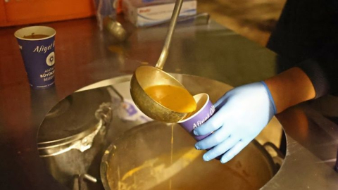 Büyükşehir’den öğrencilere sıcak çorba ikramı 