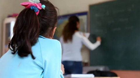 MEB'den fenomen öğretmenlere sıkı takip: 81 ile talimat gönderildi