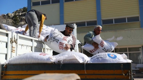 Antalya'da üreticinin yüzü yem desteğiyle güldü