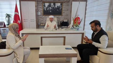 Polonyalı Oksana Maria Kaminska Müslüman olup "Meryem" adını aldı