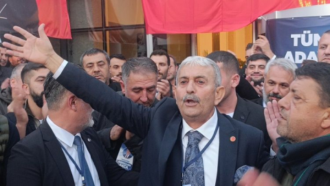 Manavgat Bakkallar Odası’nda Abdullah Akça güven tazeledi