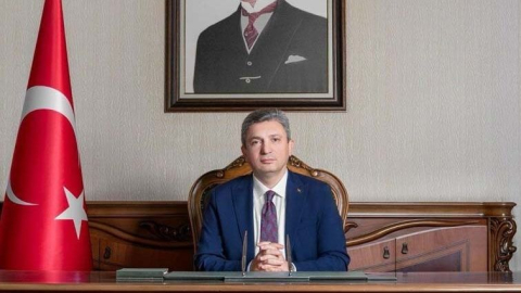 Antalya Valisi Hulusi Şahin çalışan gazetecilerin gününü kutladı