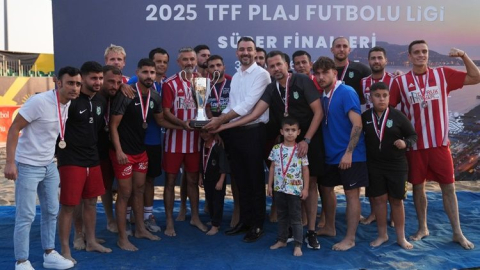 Plaj futbolunda Çimhan Manavgat Belediye Spor Avrupa biletini kaptı