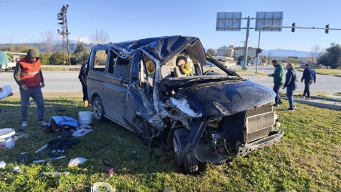 Manavgat D-400 karayolunda dehşet anları: Kaza saniye saniye kamerada