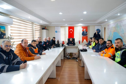 Antalya’da sel mesaisi: Ekipler 7/24 sahada