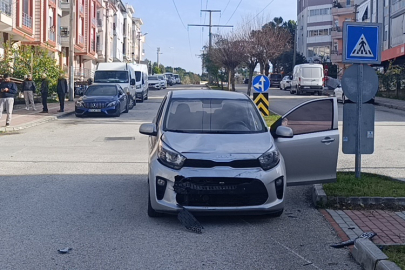 Kavaklı Mahallesi'nde otomobil ile motosiklet çarpıştı