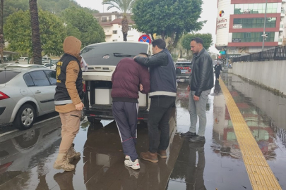 Fuhuşa aracılık yapan 2 kişi asayiş ekiplerince yakalandı