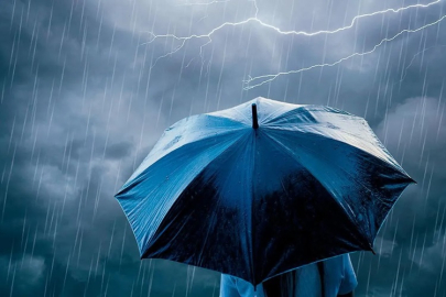 Antalya geneli için şiddetli sağanak ve hortum uyarısı