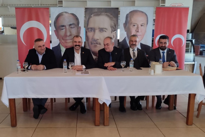 MHP’li Durgun Manavgat’ta muhtarlarla buluştu: Terörsüz Türkiye için kararlıyız