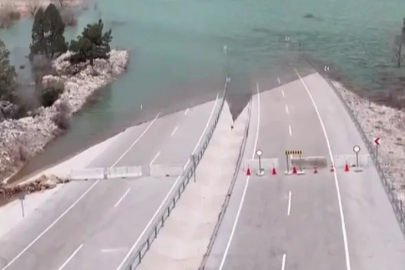 Antalya–Beyşehir yolu geçici olarak trafiğe kapatıldı!