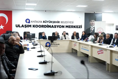 Antalya'da toplu ulaşım şoförlerine eğitim