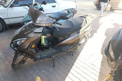 Remzi Güven Caddesi’nde şehiriçi midibüsüne arkadan çarptı