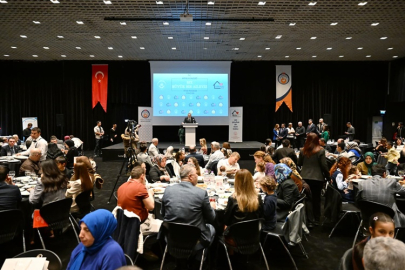 Vali Şahin koruyucu ailelerle iftarda buluştu