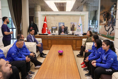 Manavgatlı özel sporculardan Başkan Vekili Çiçek’e ziyaret