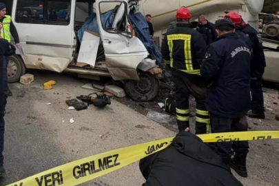 Burdur Bucak’ta feci kaza: 7 kişi hayatını kaybetti