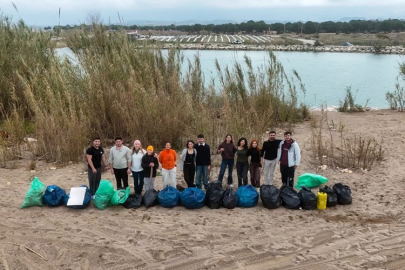 DEKAFOK ve Akdeniz Üniversitesi el ele: Kıyı kirliliğine karşı operasyon
