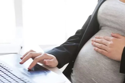 Doğum izni ve sosyal destekler değişti: Yeni yasa kabul edildi