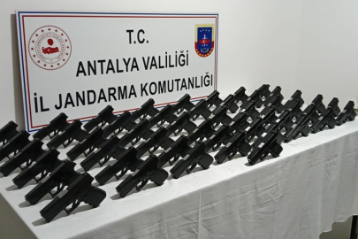 Manavgat'ta jandarmadan dev silah operasyonu: 5 tutuklama