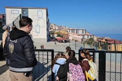 Okullarda sıkı denetim: Randevulu giriş ve cihaz yasağı başladı