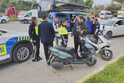 Side Kavşağında iki motosiklet çarpıştı: Sürücüler yaralandı