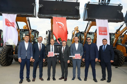 Manavgat’ın temizlik filosuna yeni güç: TBB’den çöp kamyonu hibesi