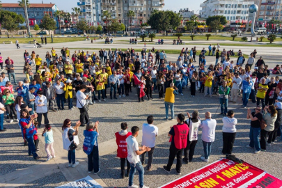 1 Mayıs Emek ve Dayanışma Günü Manavgat'ta kutlandı