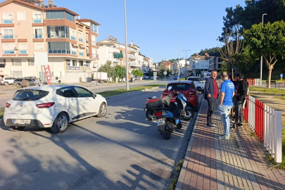 Güneylioğlu Caddesi’nde motosiklet kazası: Sürücü yaralandı