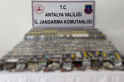 Manavgat'ta kaçak sigara operasyonu: 5 bin paket sigara yakalandı