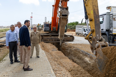 Manavgat’ta yol genı̇şletme çalışmaları aralıksız devam edı̇yor