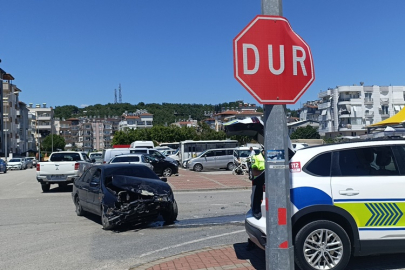 Manavgat Cumartesi Pazarı’nda aşırı hız kaza yaptırdı