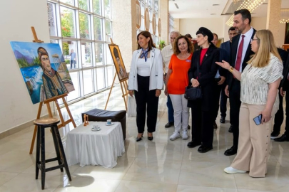 Toroslar'ın ruhu bu sergide: Atatürk'ün çağdaş vizyonu tuvale yansıdı