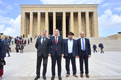 Başkan Güngör: “Cumhuriyetimizi daha güçlü yarınlara taşımakta kararlıyız”