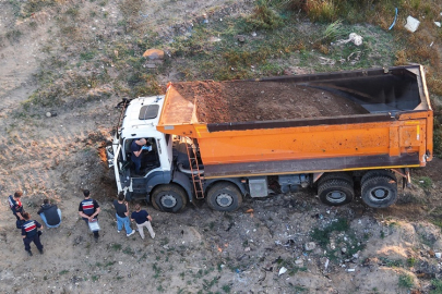 Manavgat’ta jandarmadan kum hırsızlığı operasyonu