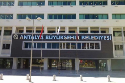 Antalya Büyükşehir Belediyesi’ne operasyonda 10 gözaltı