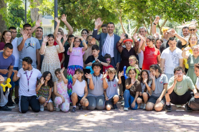 Manavgat’ta yıl sonu şenliği: Çocuklar doyasıya eğlendi
